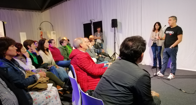 Rembrance Square in Basauri hosts a dialogue session with victims 